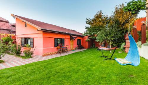Apartment with Garden View