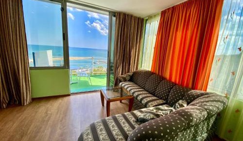 Studio with Sea View