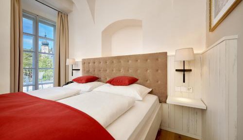 Deluxe Double Room with Castle View