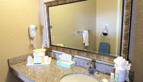 Queen Room with Two Queen Beds - Mobility Accessible/Non-Smoking