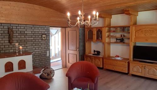 Two-Bedroom Apartment with Shower 