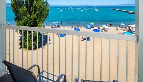 Superior King Room Beachfront