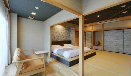 Japanese-Style Room Selected at Check-In