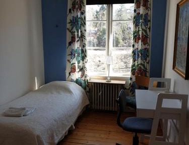 Single Room with Shared Bathroom