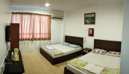 2 Queen Room