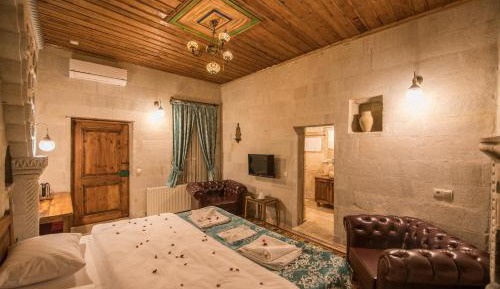 Deluxe Double Stone Room with spa bath