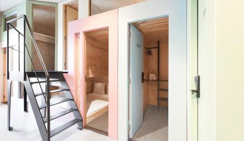 Sleep Cabin with Shared Bathroom