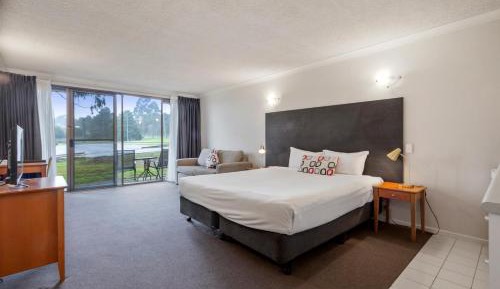 Standard Queen Room