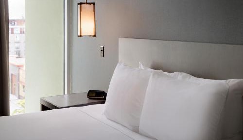 Studio Deluxe Suite with Sofa Bed