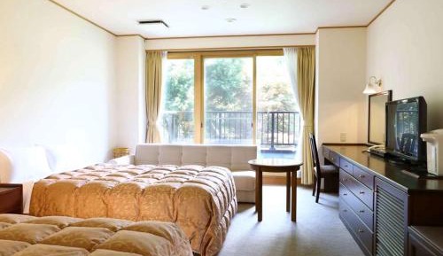 Twin Room with Shared Bathroom - Non-Smoking