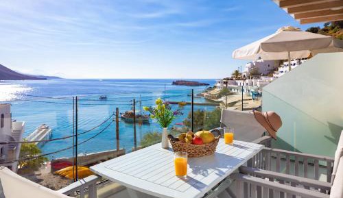 Studio Apartment with Sea View