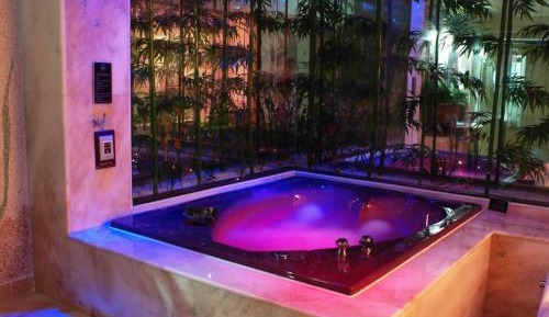 Double Room with Pool View