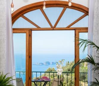 Two-Bedroom Apartment with Sea View