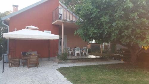 Family Studio