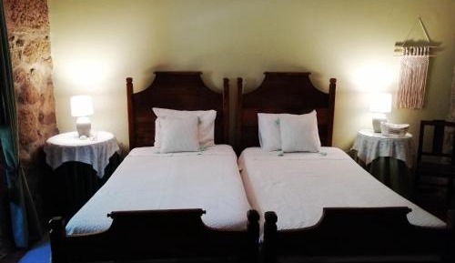 Standard Twin Room with Mountain View