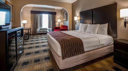 King Suite with Sofa Bed
