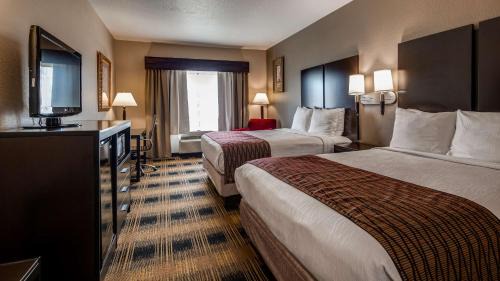 Queen Room with Two Queen Beds