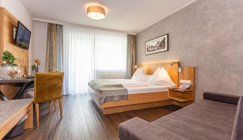 Large Double Room