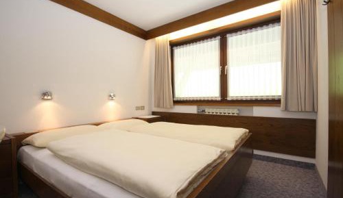 Two-Bedroom Apartment with two Bathrooms and Balcony