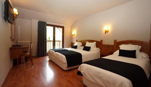 Triple Room with Terrace