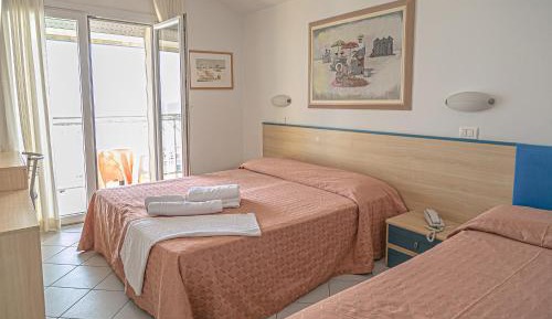 Standard Quadruple Room
