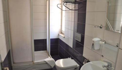 Standard Double Room with Shared Bathroom