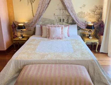 Deluxe Double Room with Bath