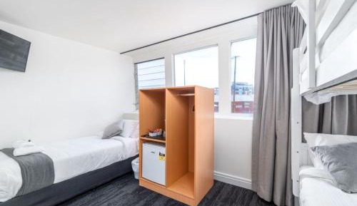 Quadruple Room with Shared Bathroom