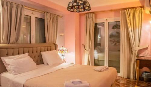 Queen Room with Balcony