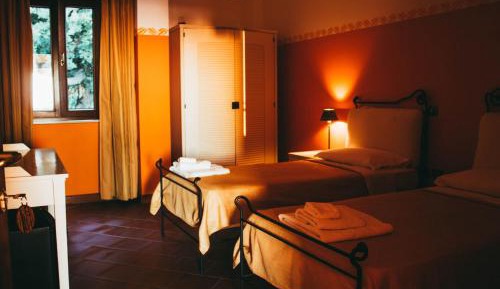 Twin Room with Bathroom