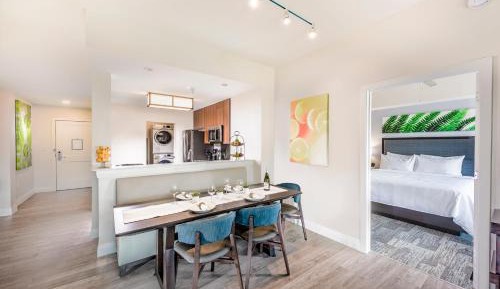 Two-Bedroom Condo Superior View (Free Water Park Access)