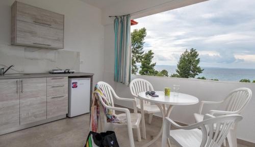 Studio Apartment with Sea View
