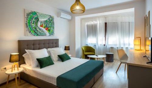 Deluxe King Room