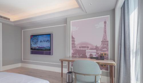 Standard King Room