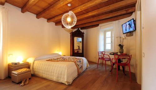 Junior Suite with Lake View