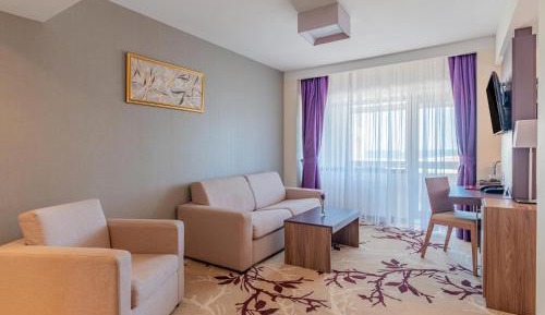 Junior Suite with Balcony and Sea View