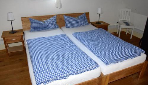 Basic Triple Room
