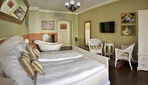 Grand Deluxe Double Room
