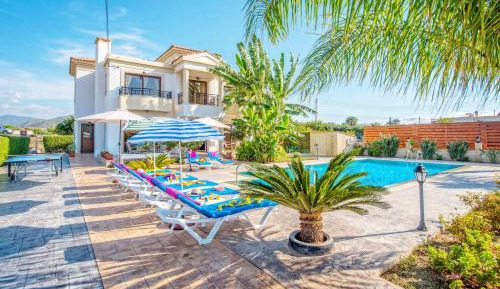 Villa - Beach Front