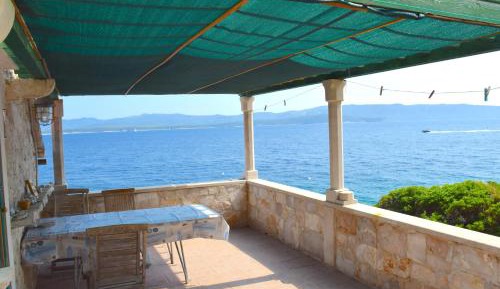 Two-Bedroom Apartment with Terrace and Sea View