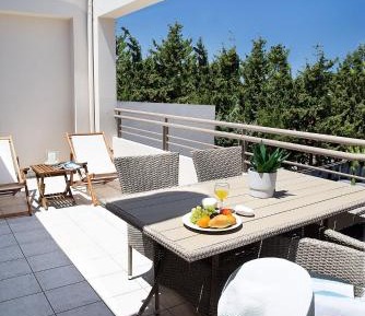 Deluxe Apartment