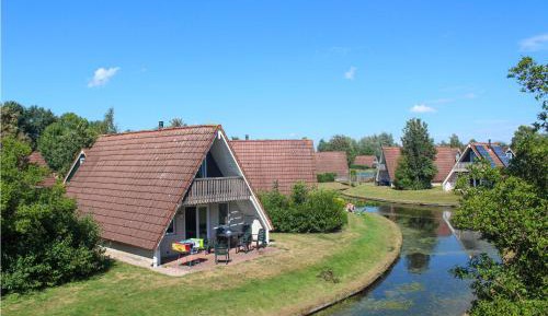 Three-Bedroom Holiday Home 