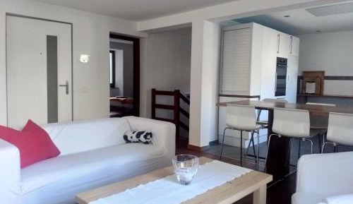 Three-Bedroom Apartment (6 Adults)