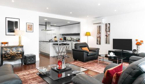 Superior Three-Bedroom Apartment