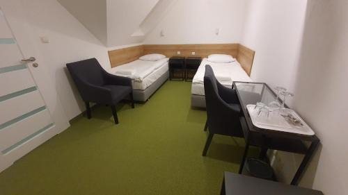 Double Room with Private Bathroom