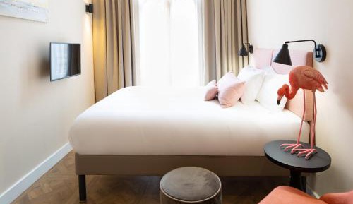 Deluxe Double Room with Terrace