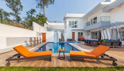 4BHK Villa with Private Pool