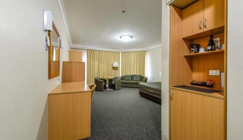 King Room with Spa Bath