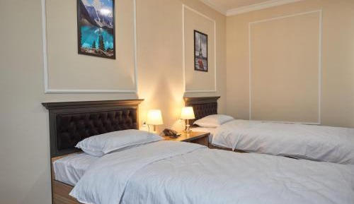 Twin Room with View