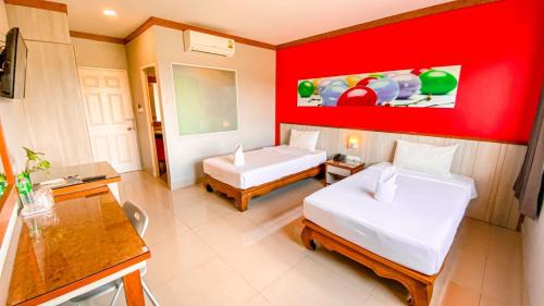 Standard Twin Room